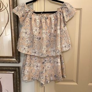 Floral 2 Piece Set! Size Small in both